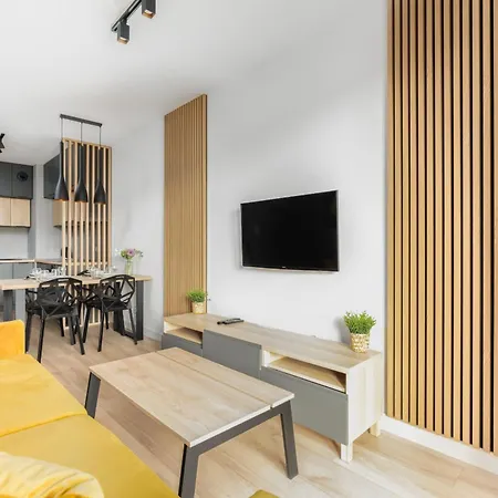 Spacious Apartments Niemena With Free Garage By Noclegi Renters Poznan Exterior photo