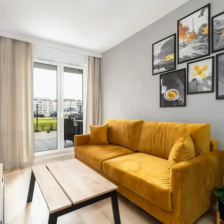 Spacious Apartments Niemena With Free Garage By Noclegi Renters Poznan Exterior photo