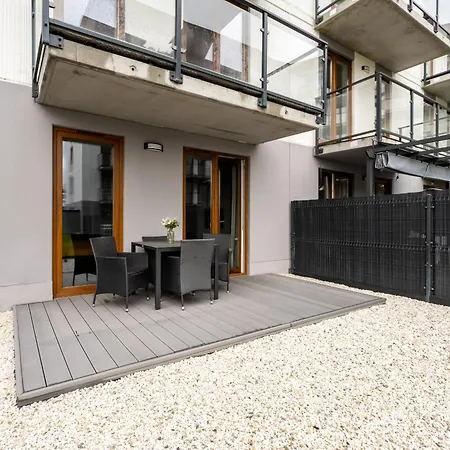 Spacious Apartments Niemena With Free Garage By Noclegi Renters Poznan Exterior photo