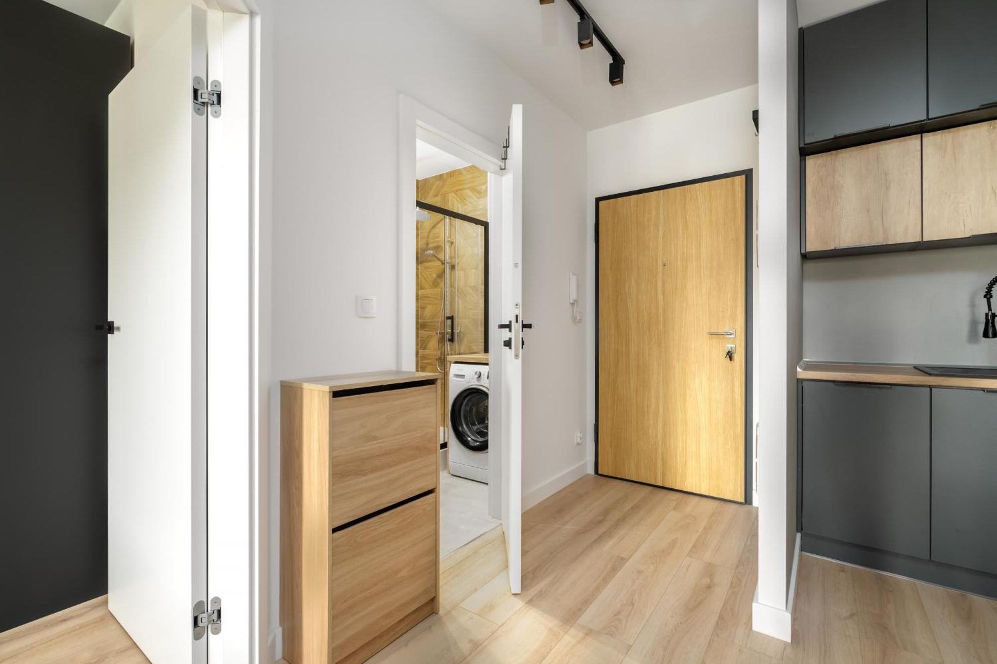 Apartment Spacious Niemena With Free Garage By Renters Poznan