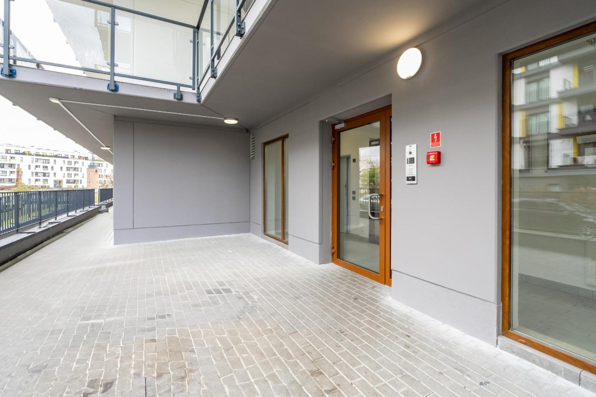 Apartment Spacious Niemena With Free Garage By Renters