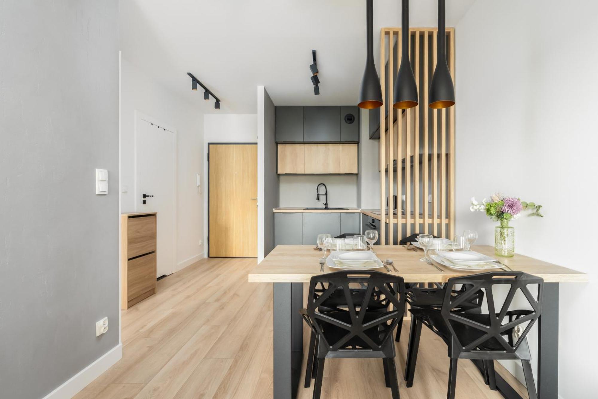 Spacious Niemena With Free Garage By Renters Apartment