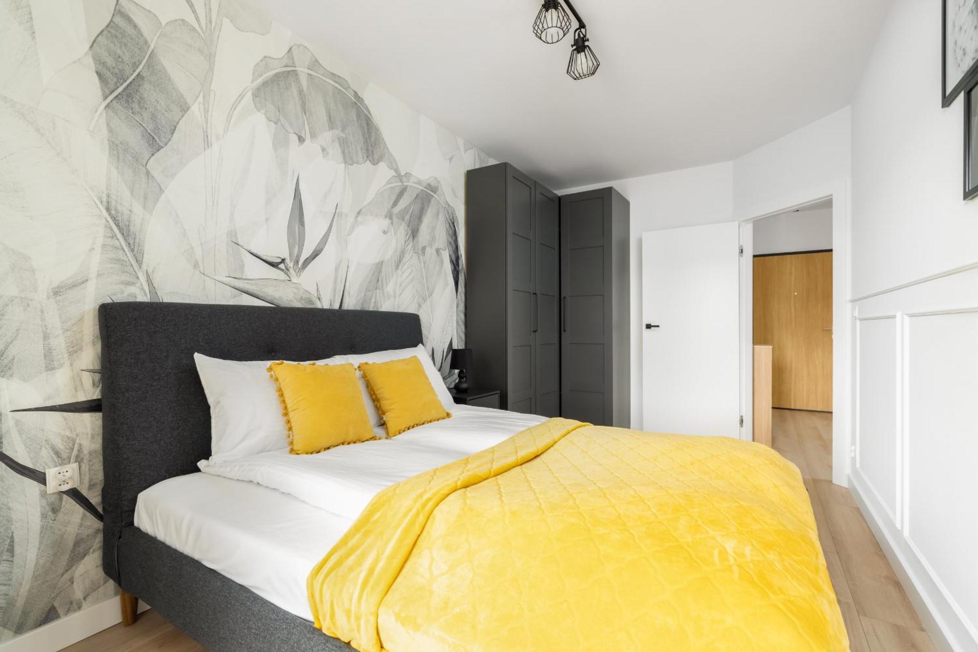 Spacious Niemena With Free Garage By Renters *