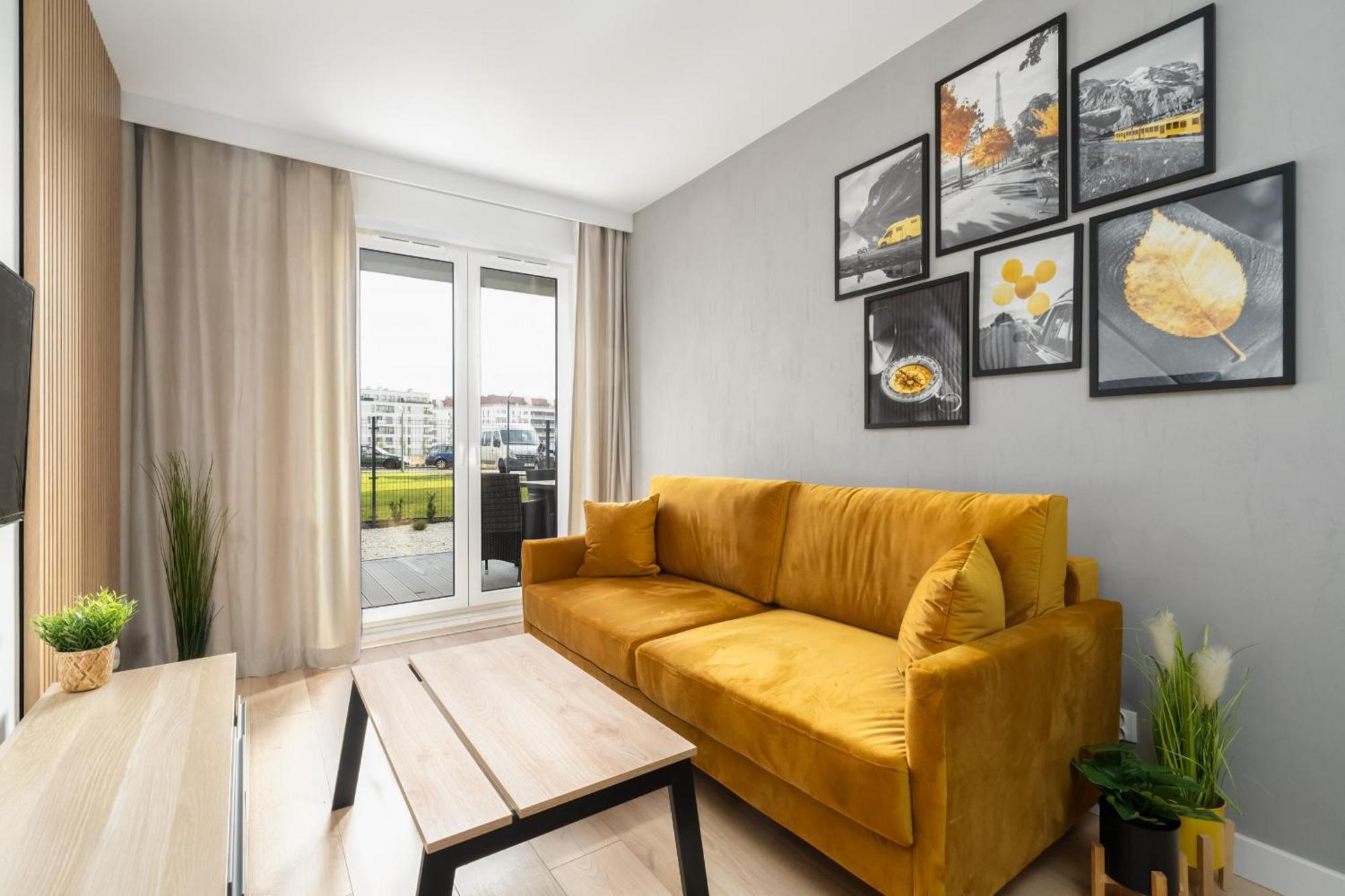 Spacious Niemena With Free Garage By Renters